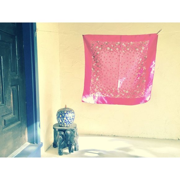 Vintage Floral Scarf Water Repellent Head-wrap Pink Rain Accessories Made Taiwan - Picture 1 of 4